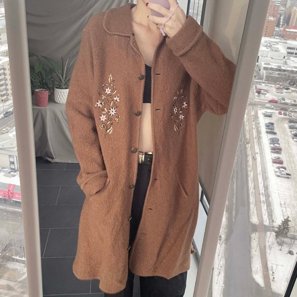 Vintage 90s Floral Embroidered Wool Coat - Medium/Large